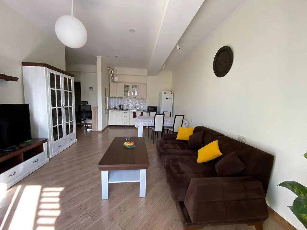 Contactos de Apartment In City Center Near Technical University Metro Station